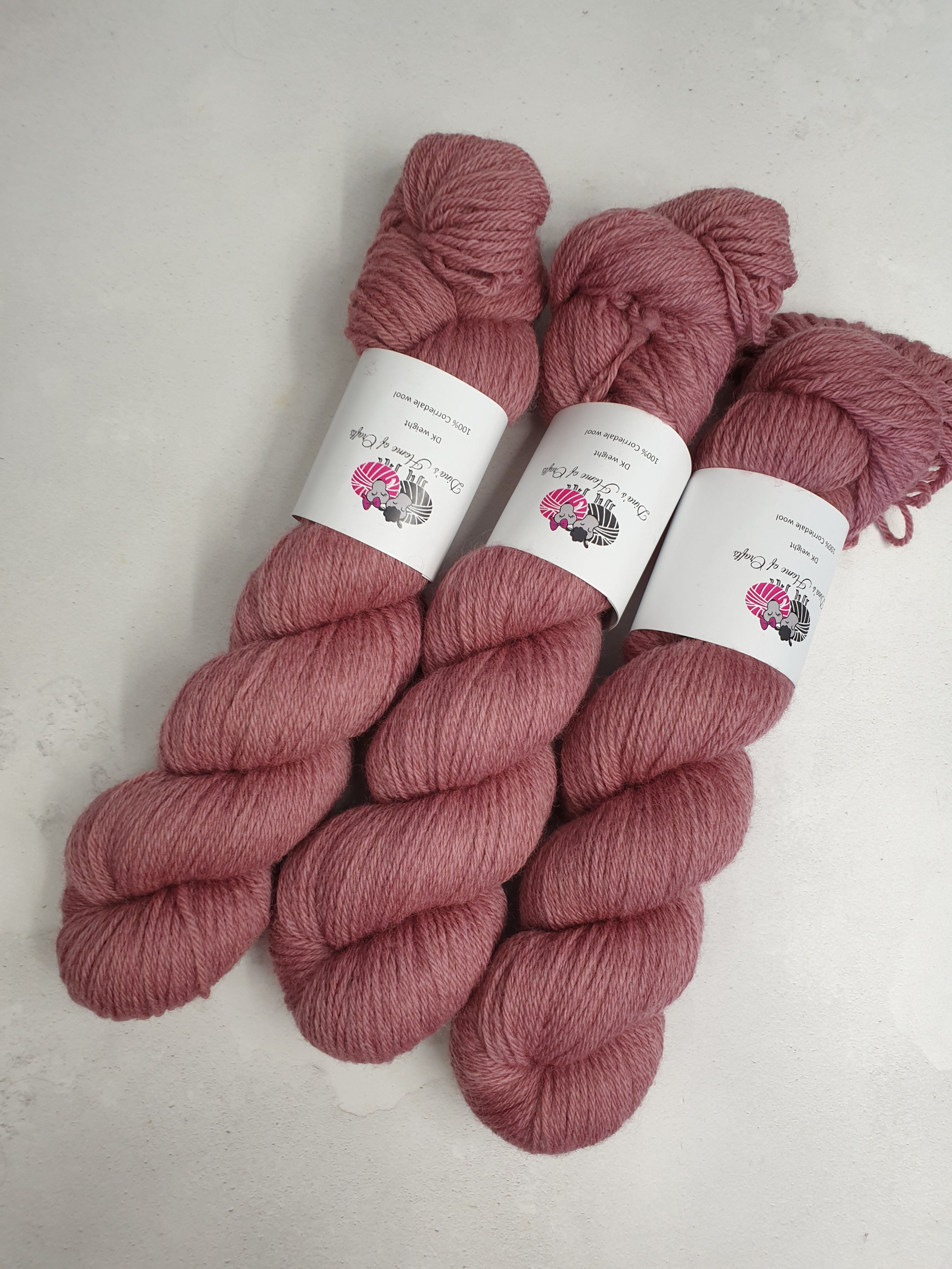 Corriedale DK weight yarn, 100 g, VINTAGE RED