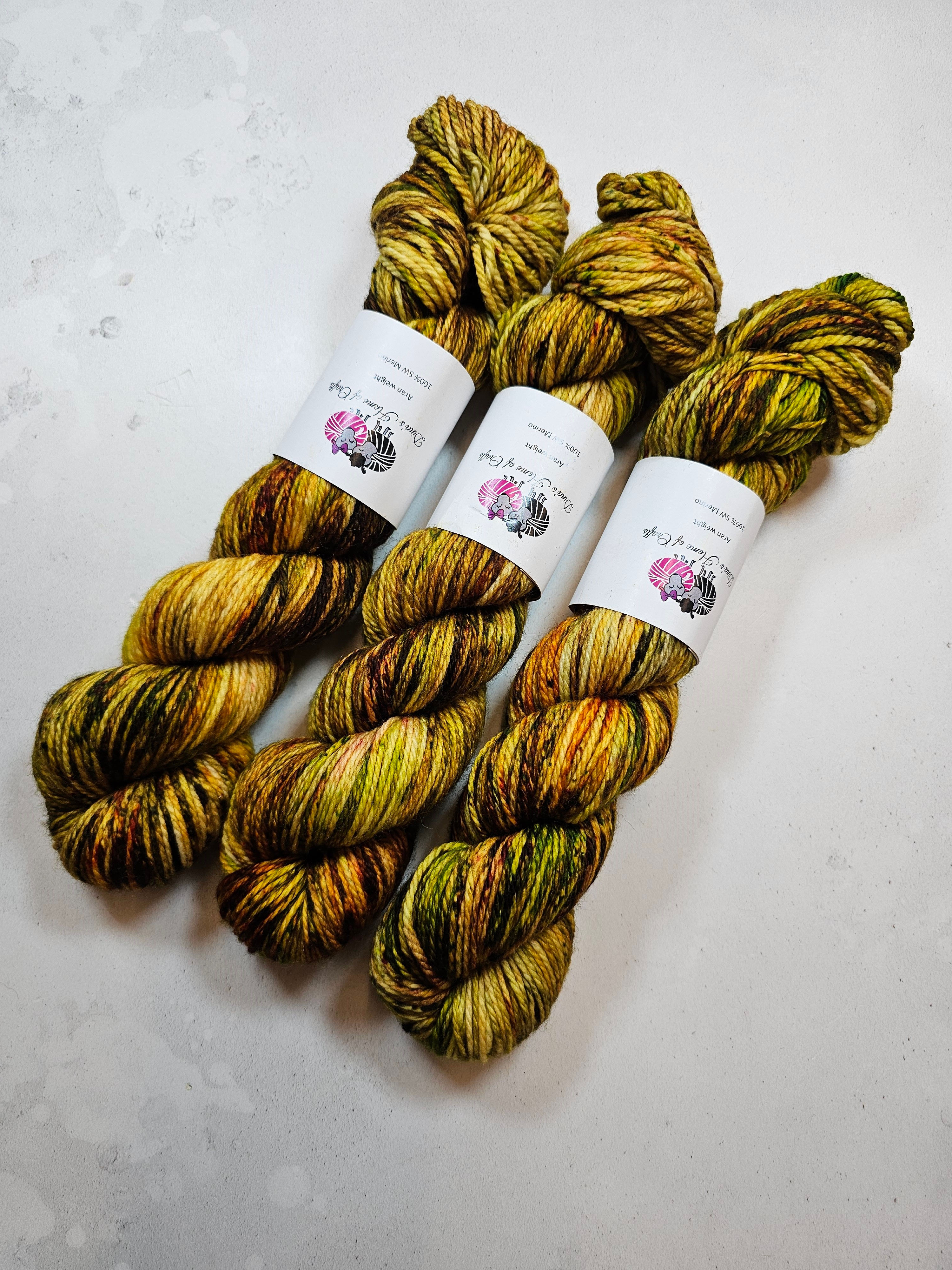SW Merino yarn, Aran weight, 100g, TURNING LEAVES