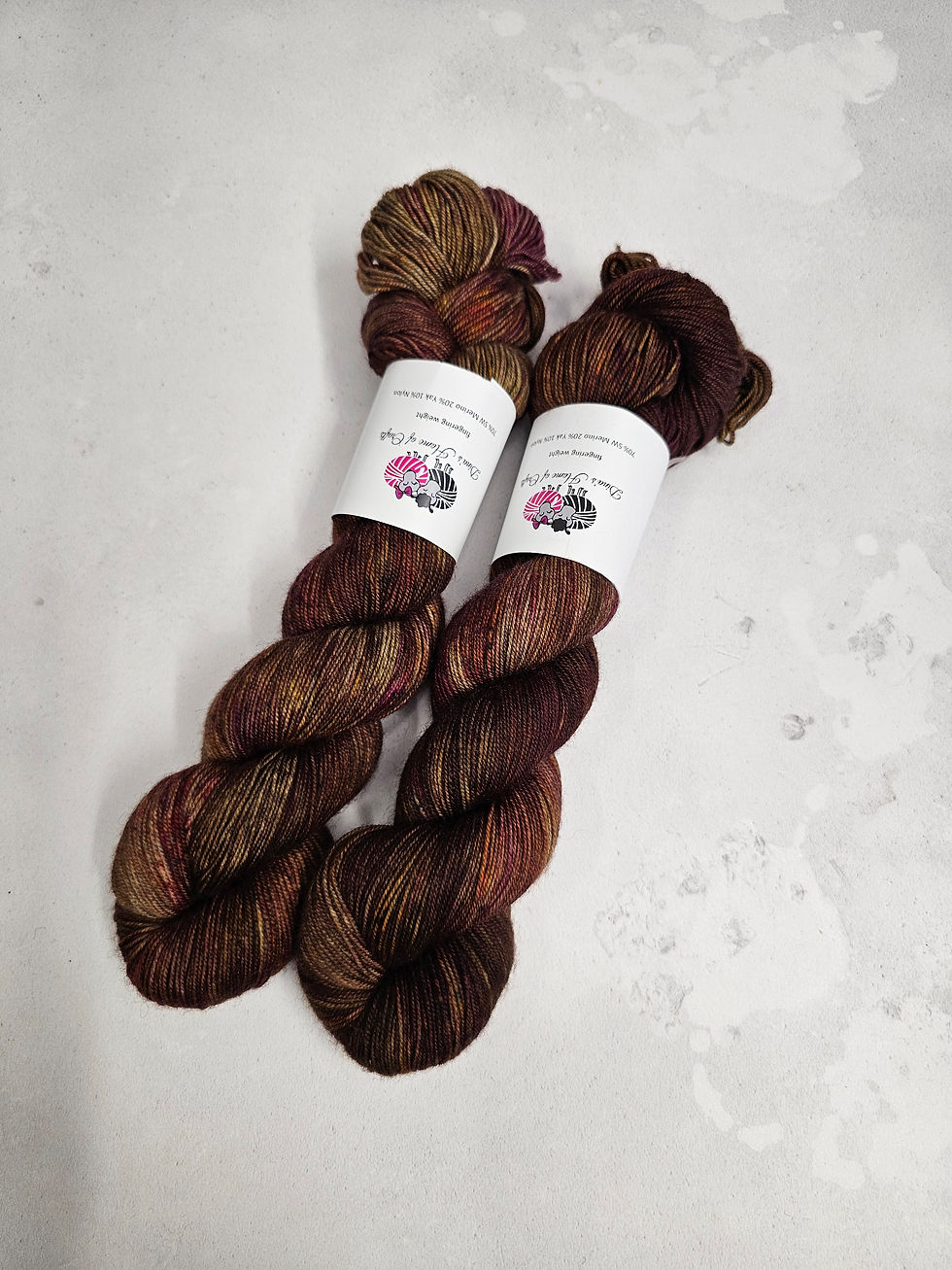 Miniature : Yak, SW Merino,Nylon fingering weight yarn, 100 g, CONKER