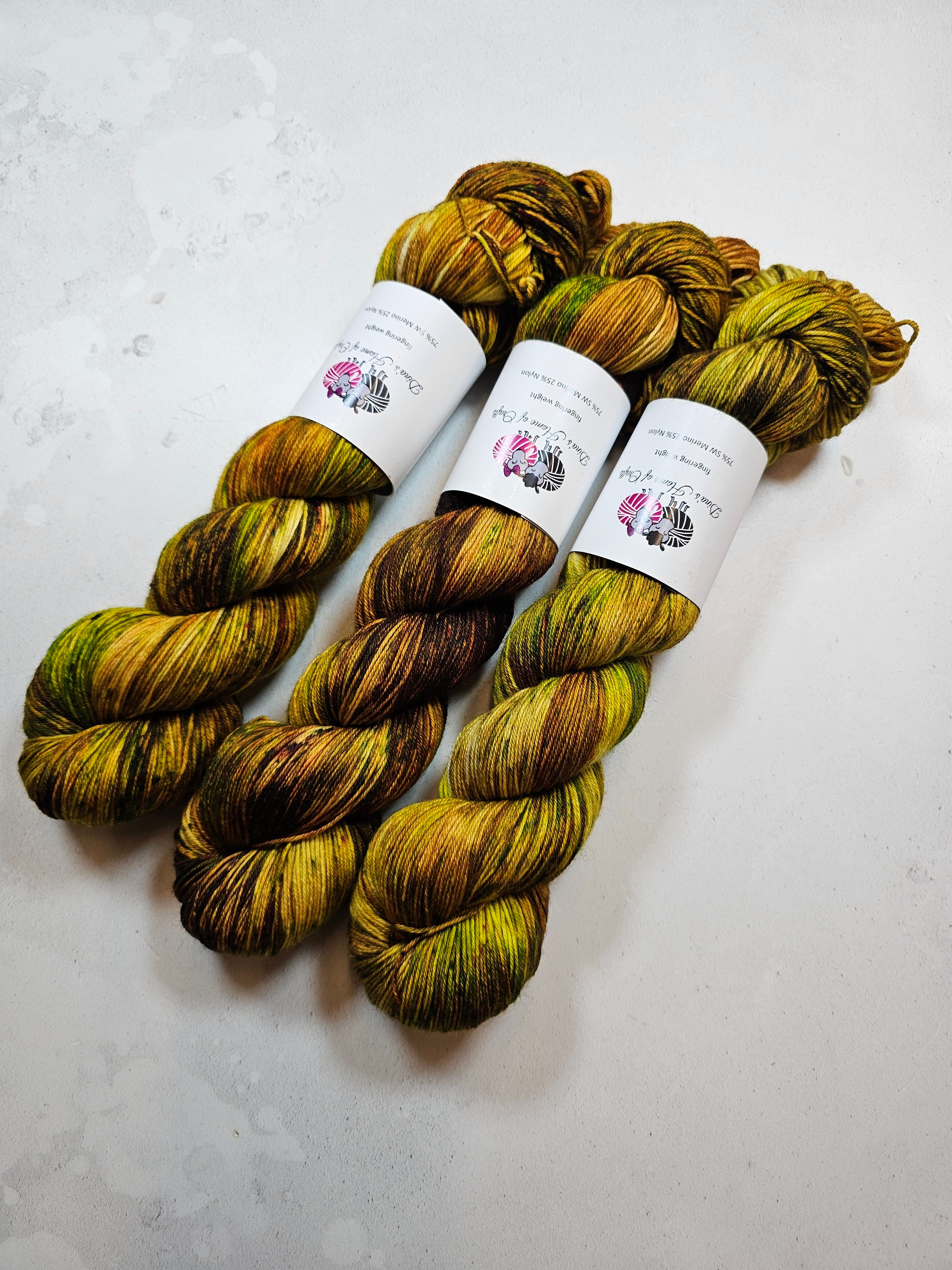 SW Merino Nylon yarn, 4-ply, Fingering weight, 100 g, TURNING LEAVES