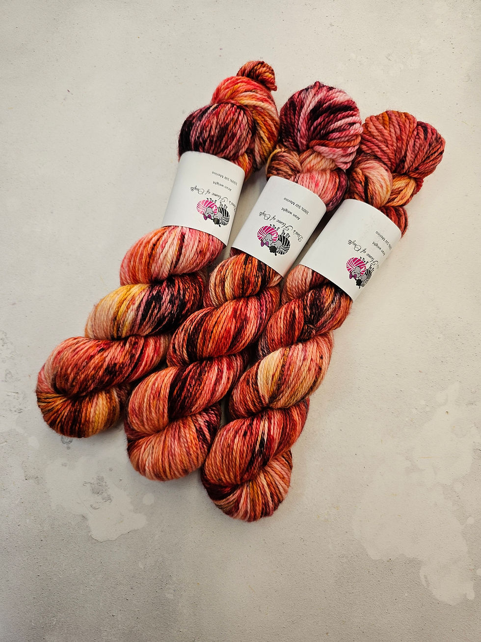 Miniature : SW Merino yarn, Aran weight, 100g, ERUPTION