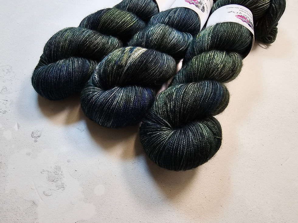 Sīktēls: Yak, SW Merino, Nylon fingering weight yarn, 100 g, WATERLOO