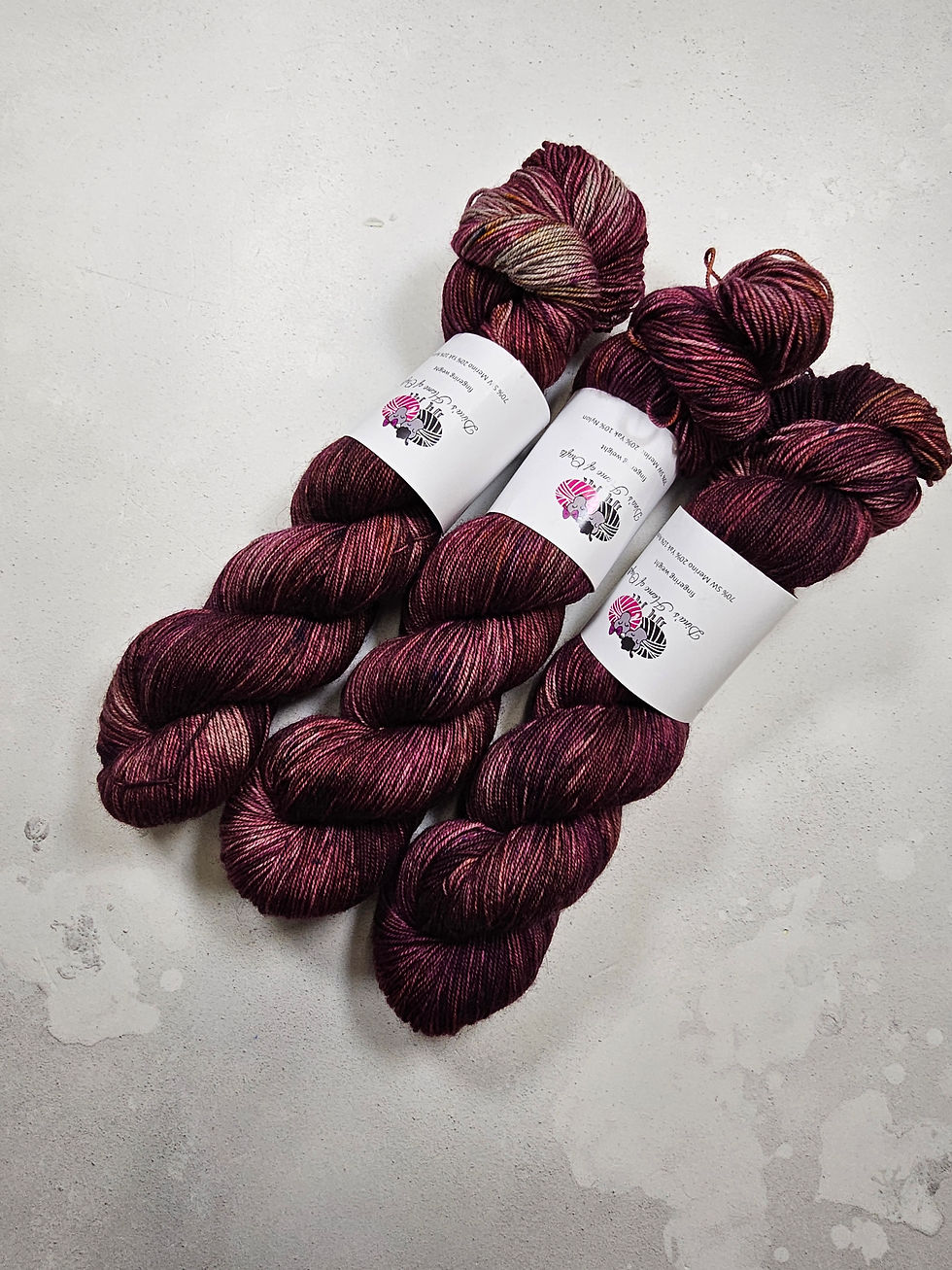 Sīktēls: Yak, SW Merino, Nylon fingering weight yarn, 100 g, MOMENTUM