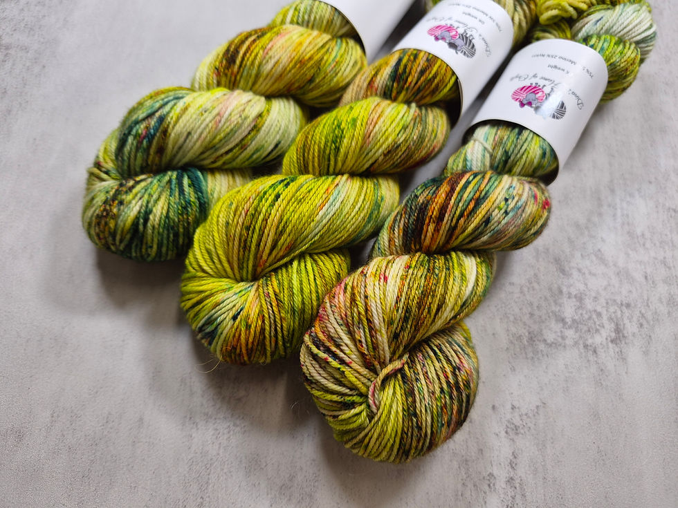 Sīktēls: SW Merino Nylon, DK weight, 100 g, MORNING MEADOW