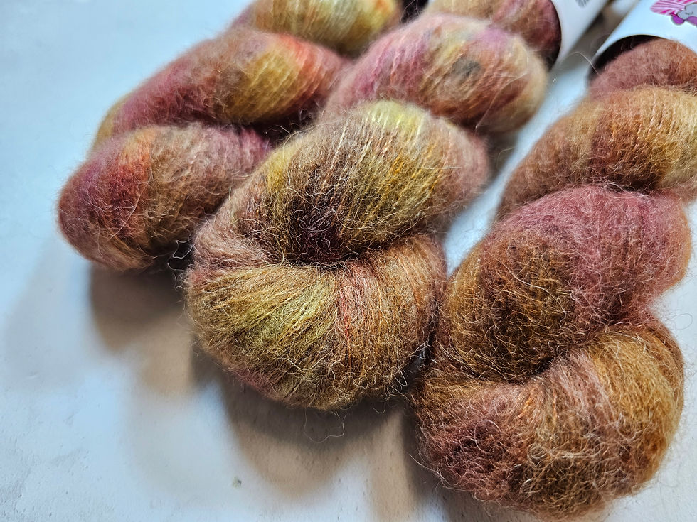 Miniature : Yak Cloud yarn, Lace weight, 50 g, AUTUMN PROMISE