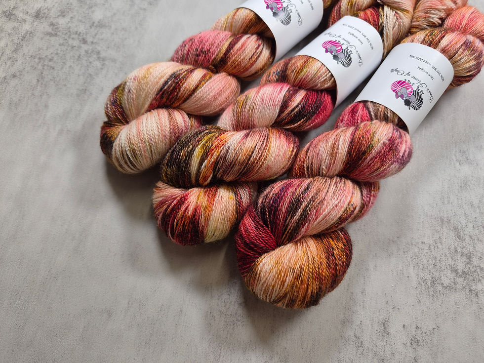 Sīktēls: BFL silk lace weight yarn, 100 g, HEARTLIGHT