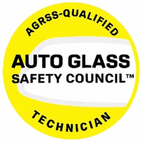 AGSC certified autoglass technician in Albuquerque