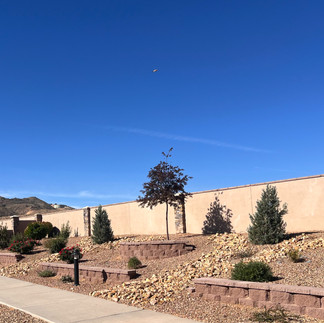 Retaining walls & desert-ready landscaping: Jubilee HOA in Los Lunas, NM