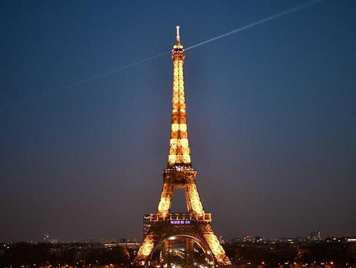 Relatório confidencial diz que Torre Eiffel precisa de reparações urgentes