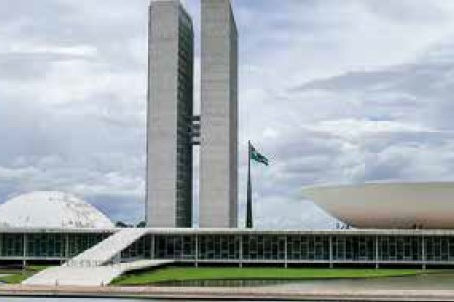 COMO AS ELITES BRASILEIRAS MANTÊM SEU PODER?