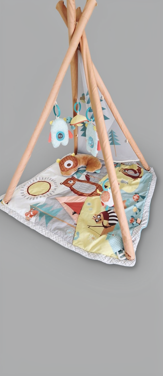Tapis d'éveil style tipi 
