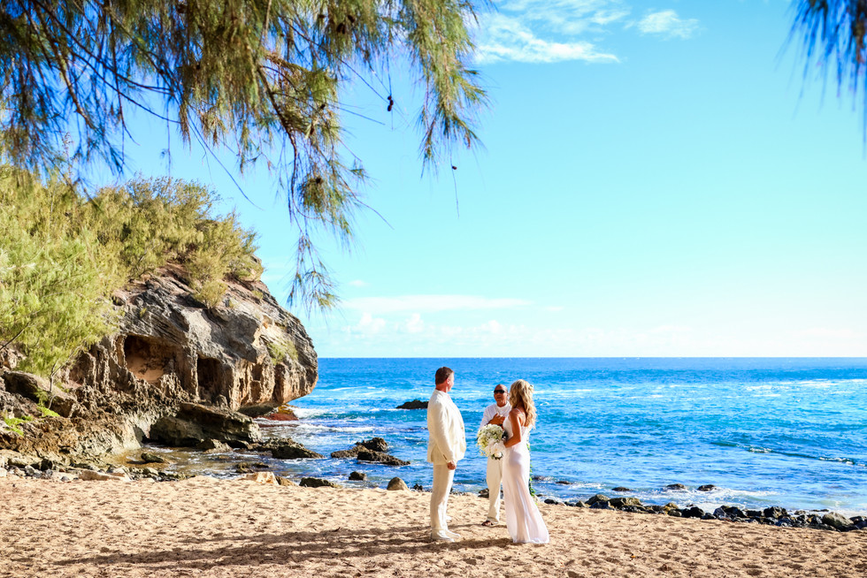 Kauai Wedding Photography, Kauai Wedding photographer, Poipu Wedding Photographer, Shipwreck Beach Wedding Kauai,