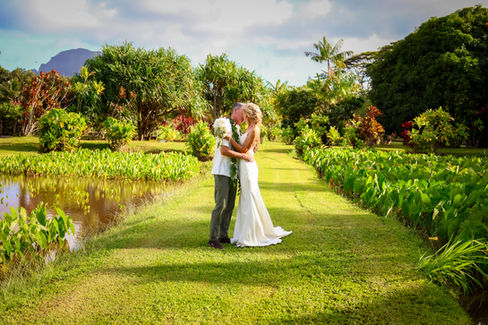 kauai wedding photography, kauai wedding photographer, a kauai wedding at the kilohana,