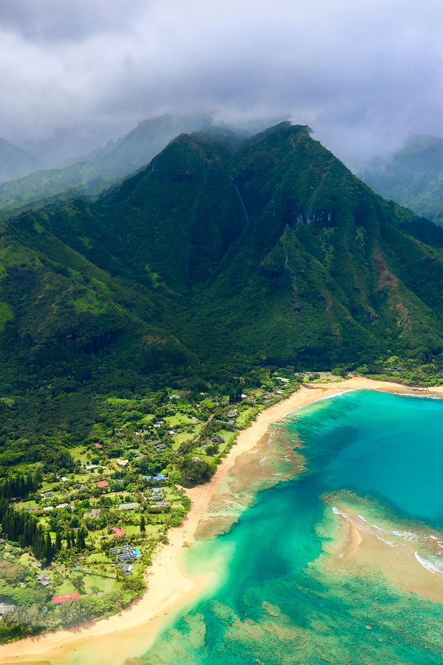kauai photographer, Keith Ketchum, kauai wedding photographer, kauai photography, kauai by air, birds eye view kauai,
