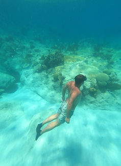 Curacao__63c665aa85e348f99cac3f0d2795c574_1048.jpeg