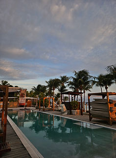 Curacao__63c665aa85e348f99cac3f0d2795c574_673.jpeg