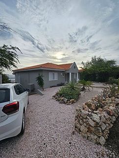 Curacao__63c665aa85e348f99cac3f0d2795c574_75.jpeg