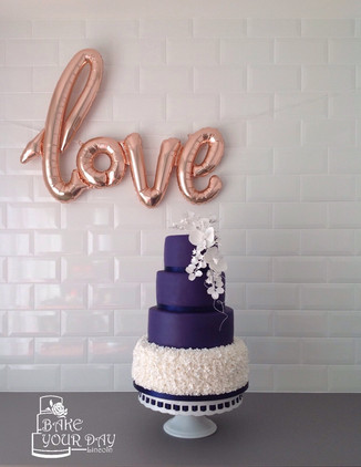 Navy & Ruffles Wedding Cakwe