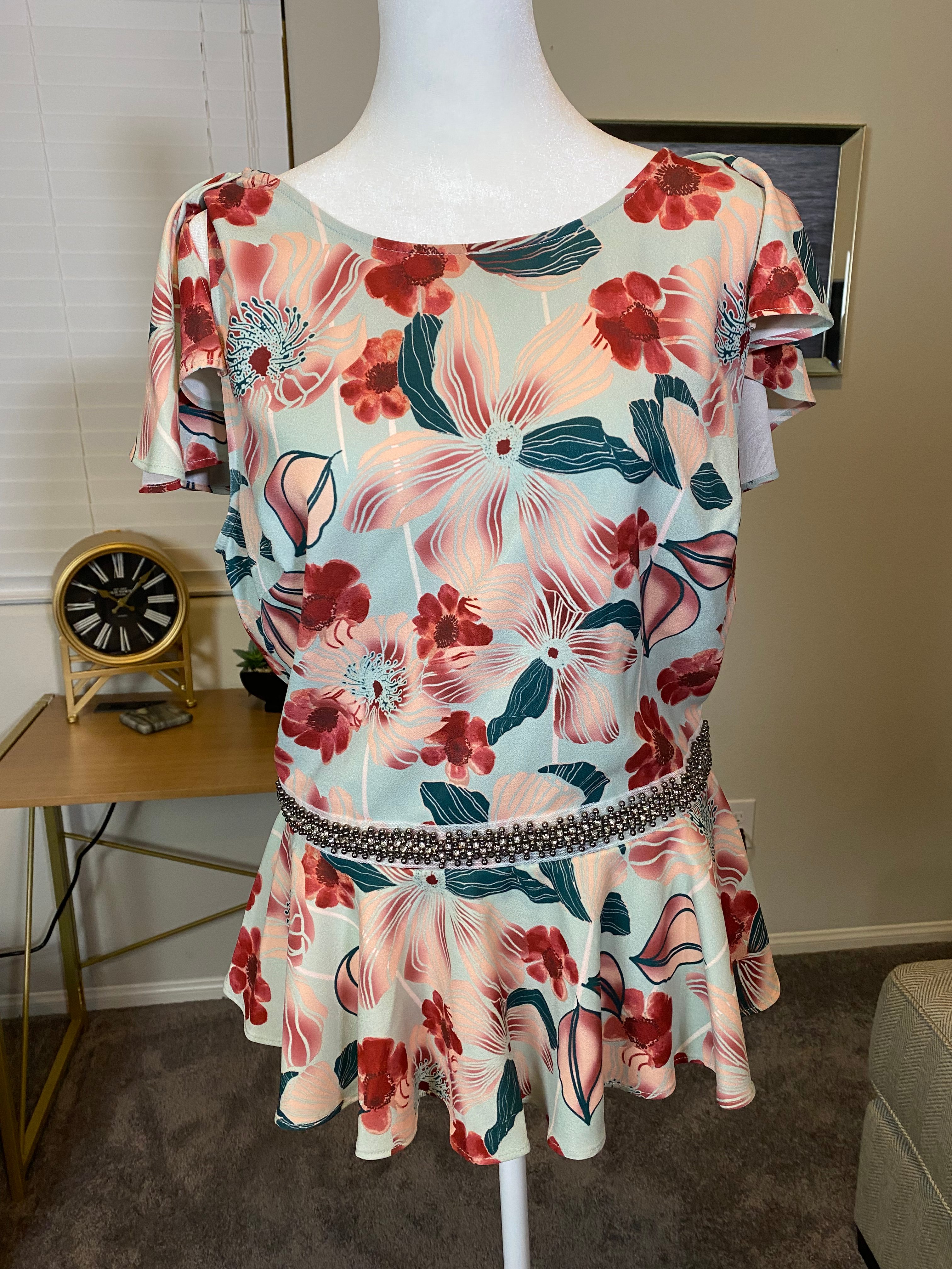 Bebe Flutter Sleeve Blouse