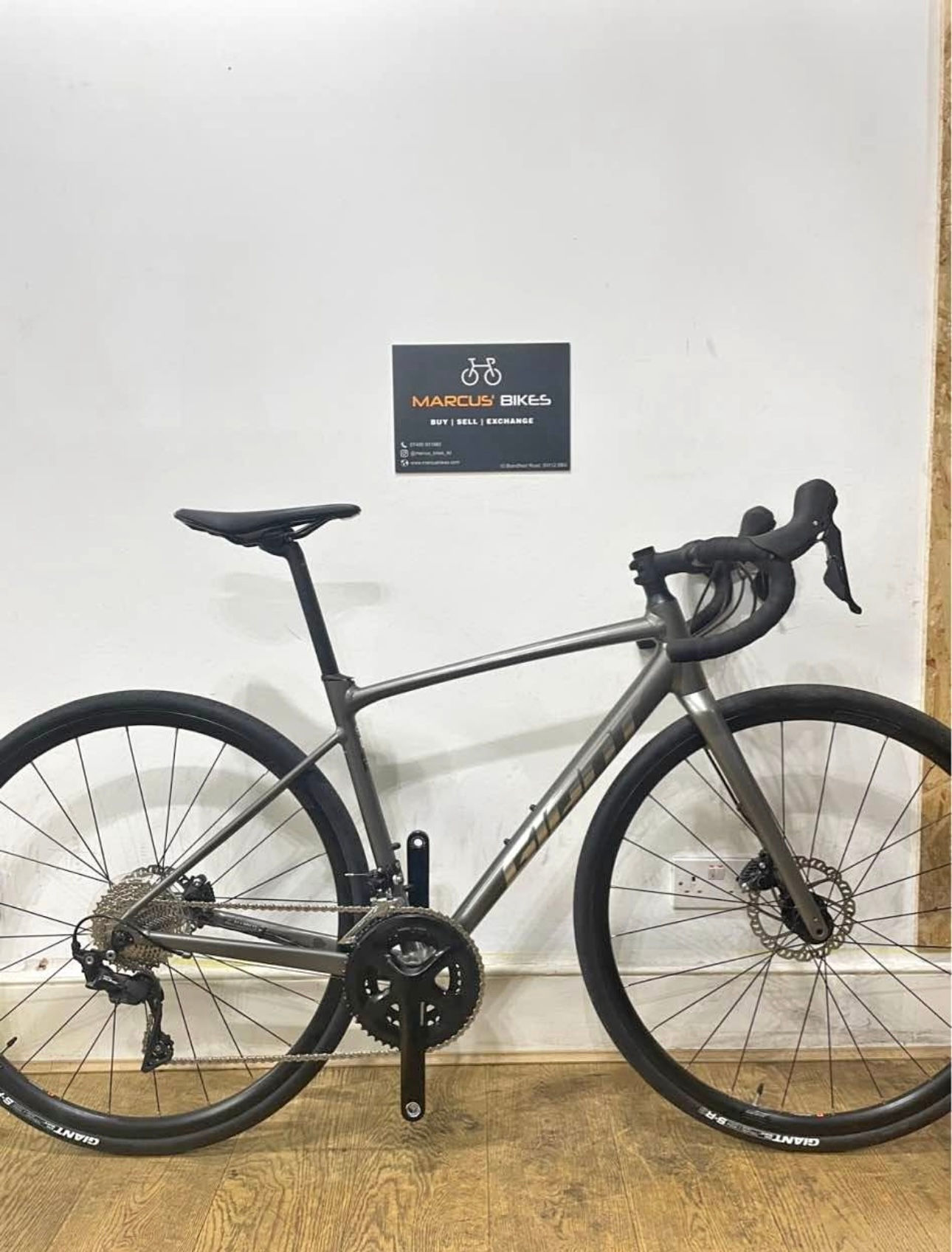 SOLD - Giant Contend SL 1 road bike - S