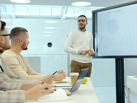 Sales Organization Charts That Work: Clarifying Roles for Smarter Execution