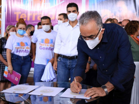 Edmilson entrega mais de 1.270 títulos de terra em comemoração ao dia das mulheres