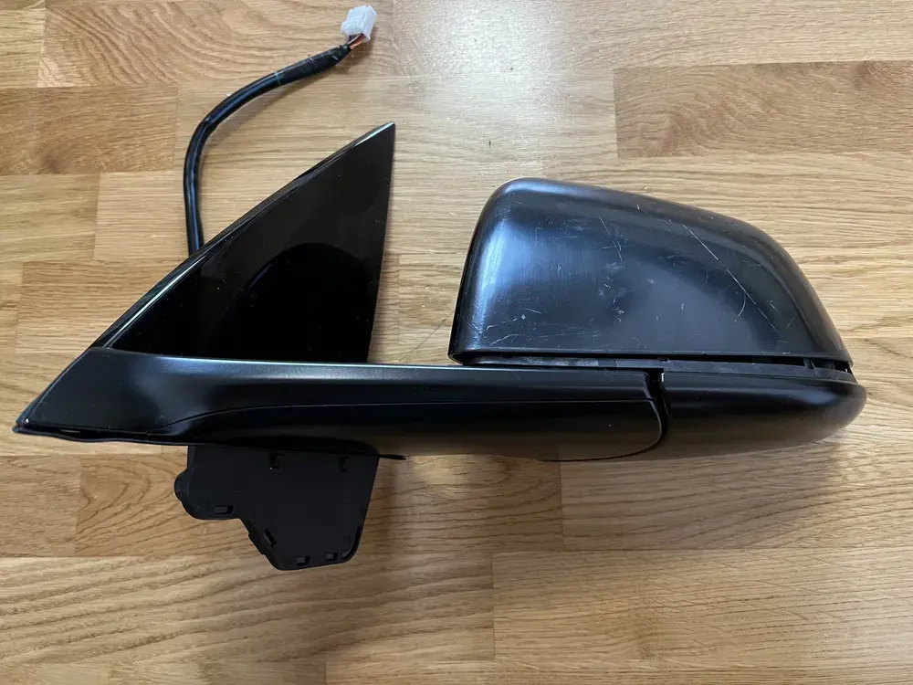 Новое Оригинальное Зеркало Правое Черное в Сборе Tesla Model Y EU 1647729-00-С