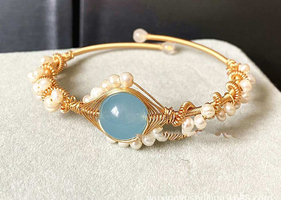 Thumbnail: Natural White Pearl Bracelet