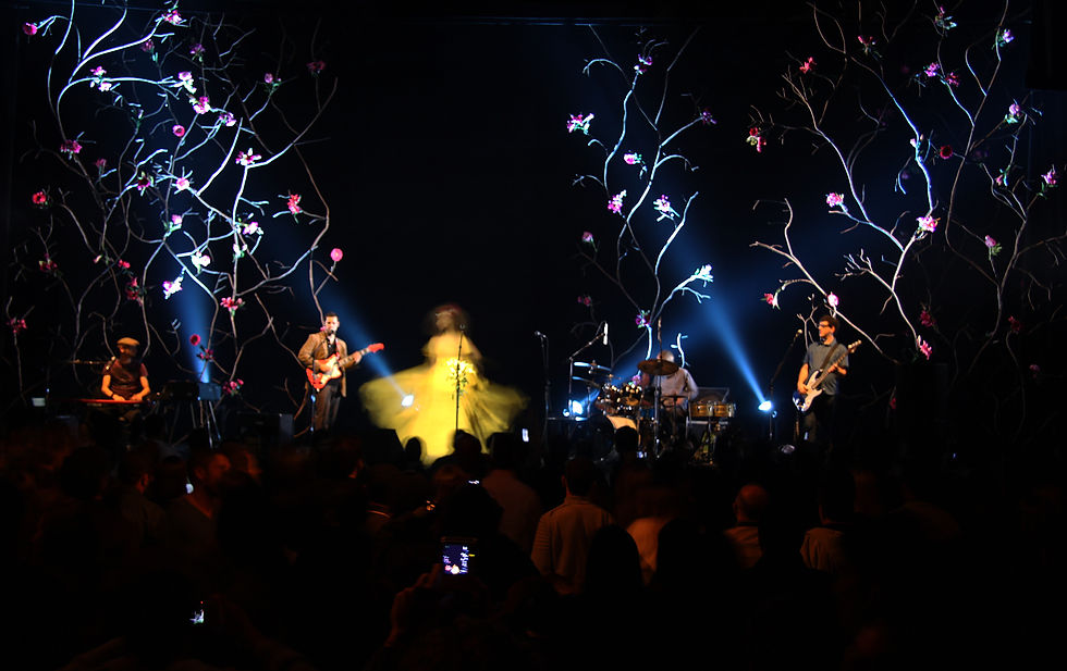 Vanessa da Mata Gigi Barreto Estúdio Cenografia