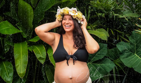 Oahu maternity photographer