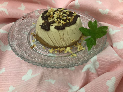 SEMIFREDDO ALLA NOCCIOLA MONOPORZIONATO CON SOLO 225 CALORIE A PORZIONE