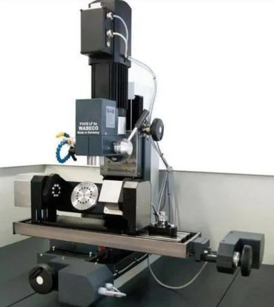 may cat CNC 5 truc
