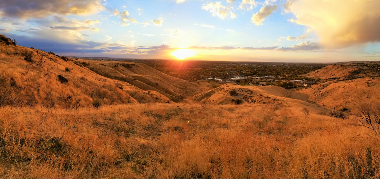 Lulu Lay, LPC Intern and Community-Based Rehabilitation Specialist at Visions Counseling & Education | CBRS in Boise loves hiking as represented by this photo of the Boise foothills.