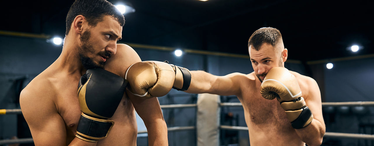 fearful-champion-is-evading-his-opponent-blow-2023-11-27-04-59-07-utc_edited.jpg