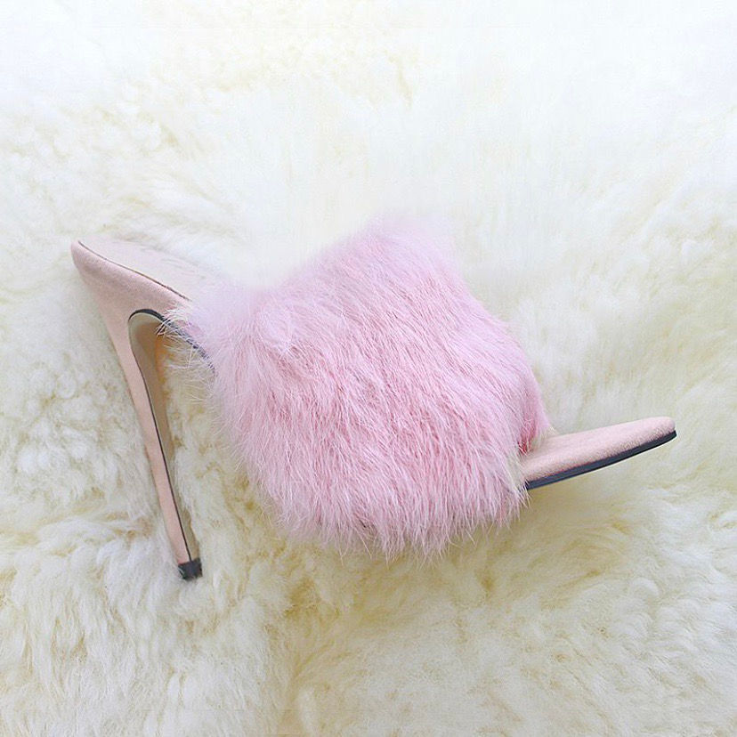 Thumbnail: Pink Collection Pastel Pink Fur Pumps