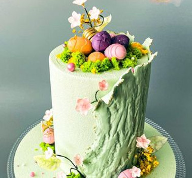 Easter cake, cake with bunny, cake with eggs