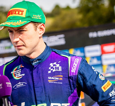 ERC, Armstrong guida il Rali Ceredigion con Mabe che risale 6°