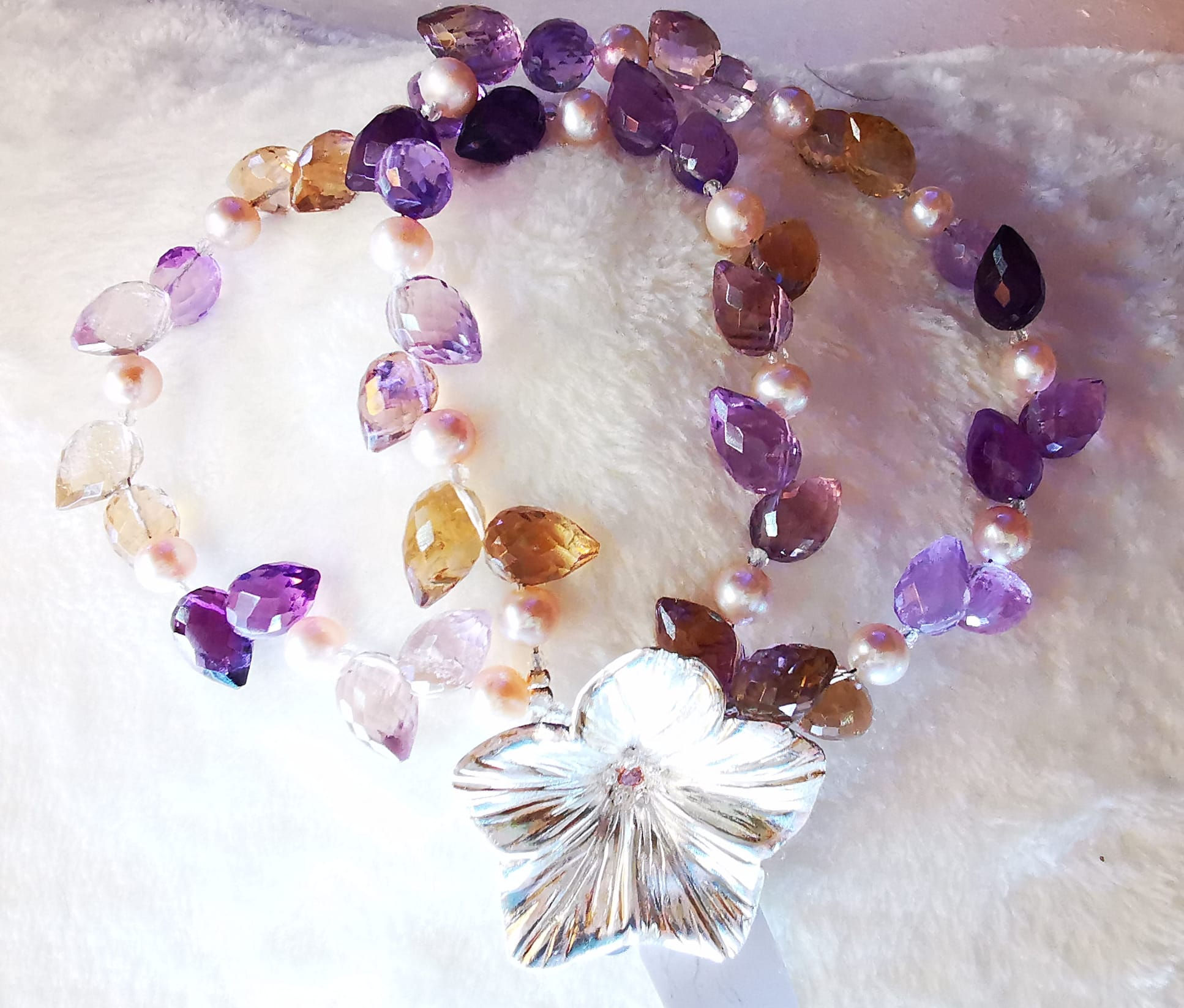 Collier Ametrin trifft auf Süsswasserperle mit 925 diamantiesierten Silberperlen