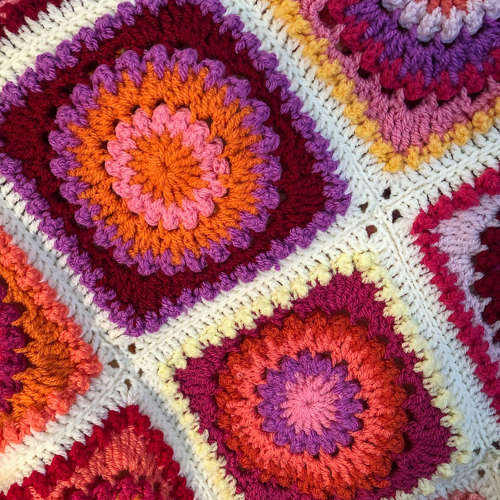 Thumbnail: Circle of Friends - Dahlia colour way with a purple edge. Suitable for a single bed. Bright and colourful.