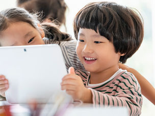 DẠY VÀ HỌC ONLINE: TA RÚT ĐƯỢC NHỮNG BÀI HỌC GÌ?