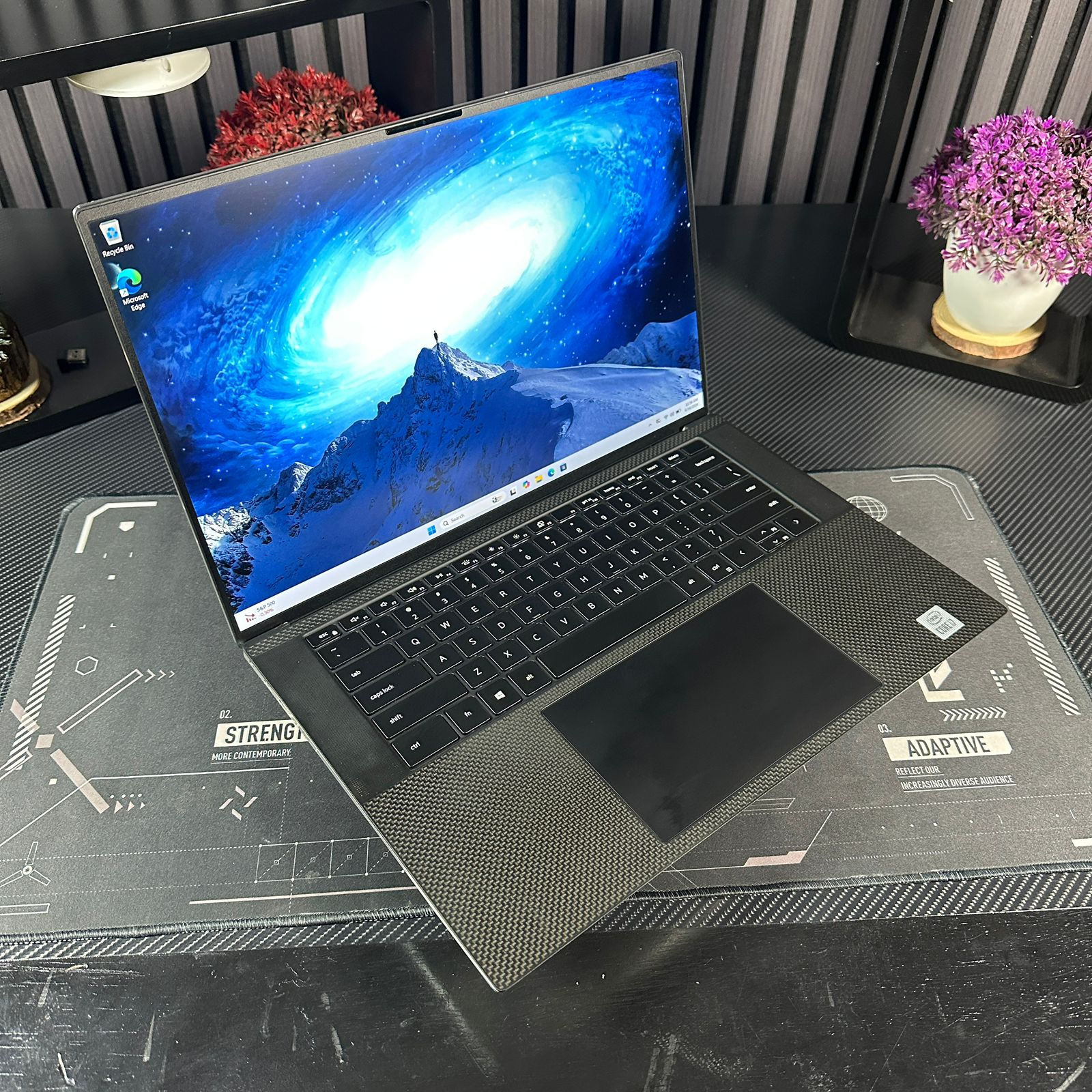 Dell XPS 15 9500 / i7 10th gen / GTX 1650ti/ 16GB RAM/ 512 GB SSD / 16"