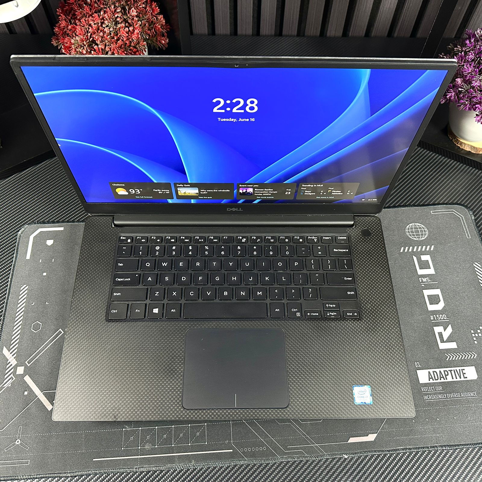 Dell XPS 15 7590 / RTX 3050ti / i7 9750H / 32 GB / 1TB SSD / 15.6" FHD
