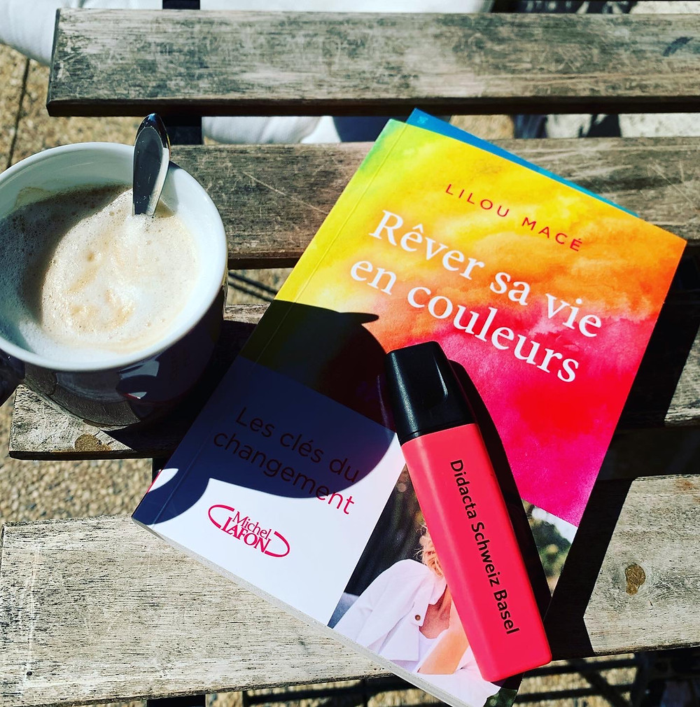 Magnifique découverte de l’été. Un livre qui parle des couleurs qui sont de véritables alliées à notre développement personnel. Une lecture facile, pleine de bon sens et d’ondes positives.