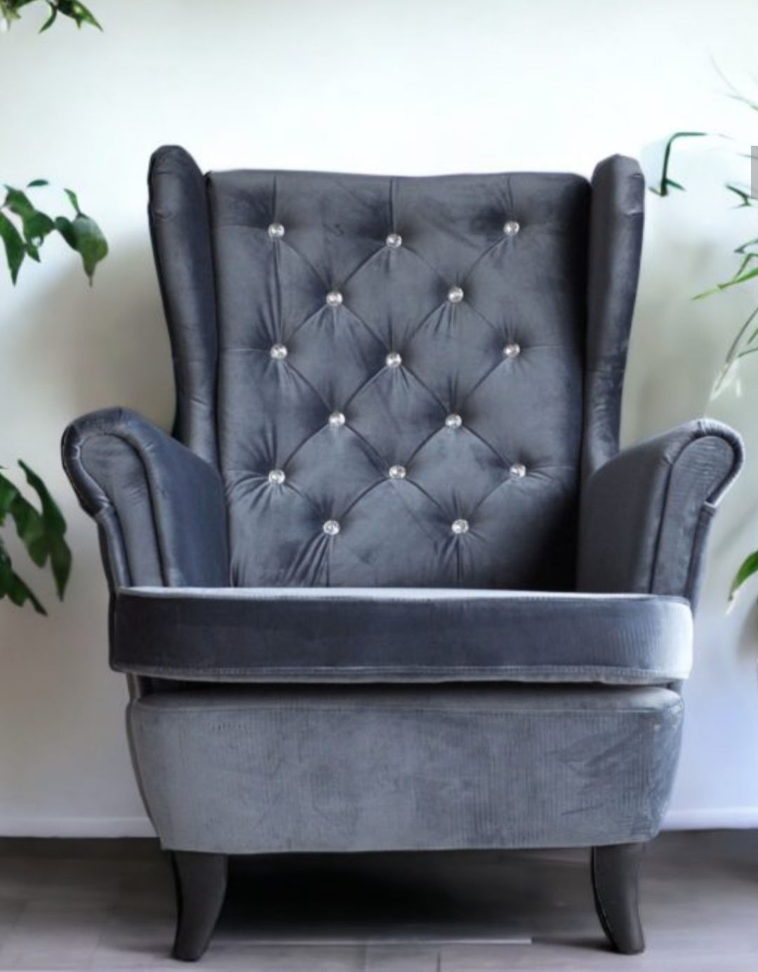 Massive armchair grey velvet