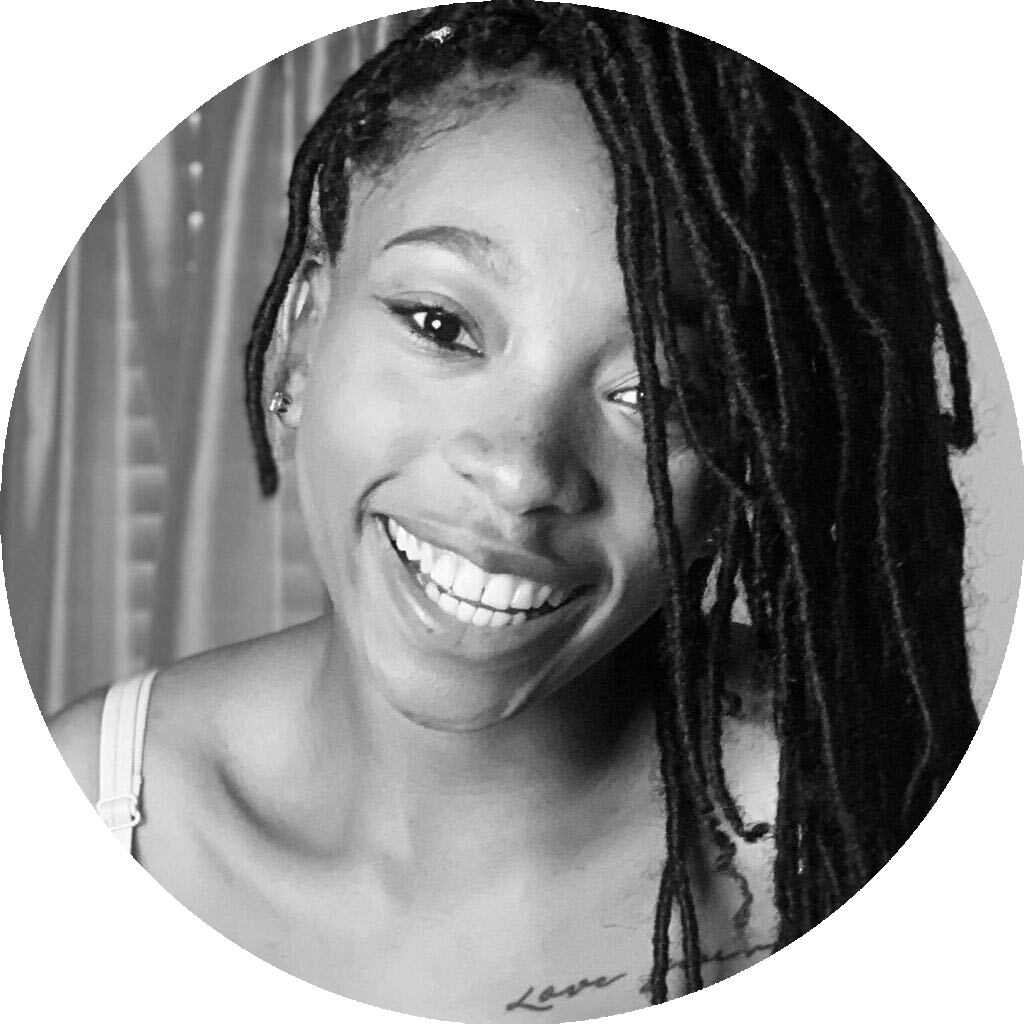 Joria James in a Circle.gif