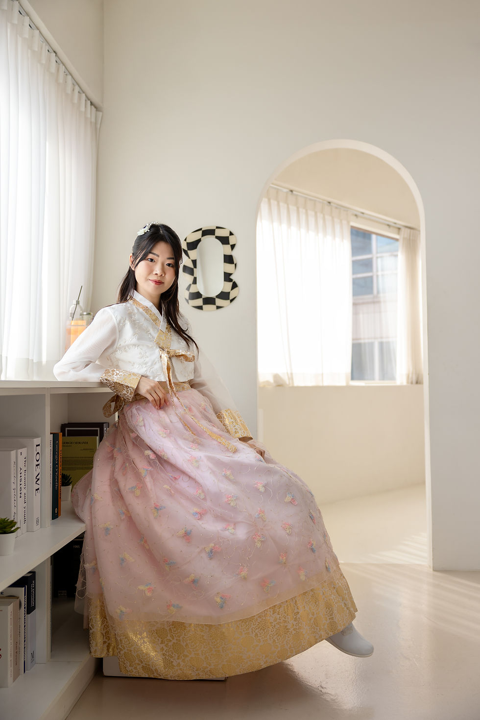 Thumbnail: Nabiyeon Hanbok