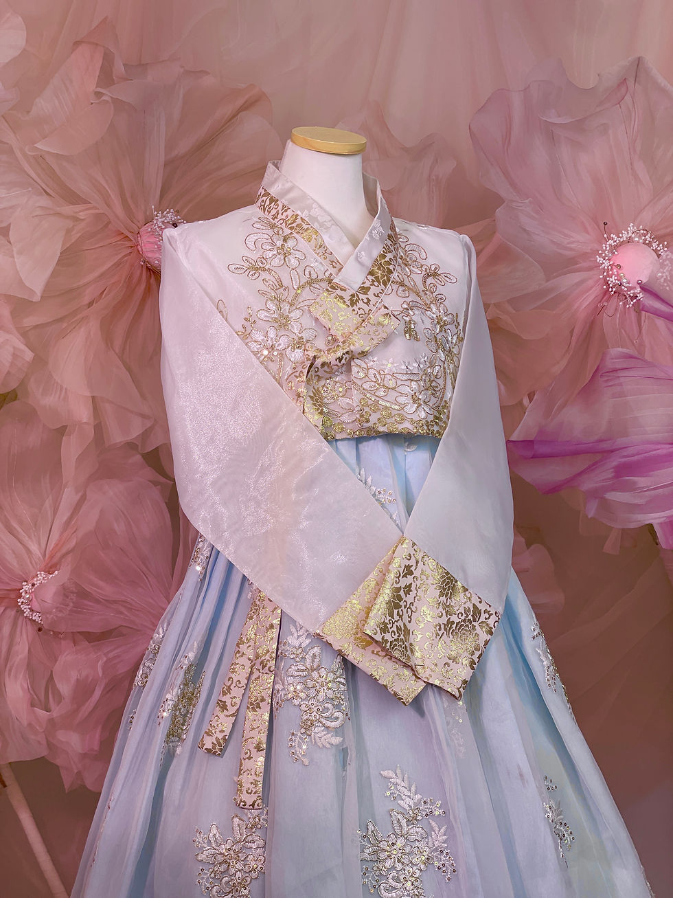 Thumbnail: Seoul Fusion Hanbok Set