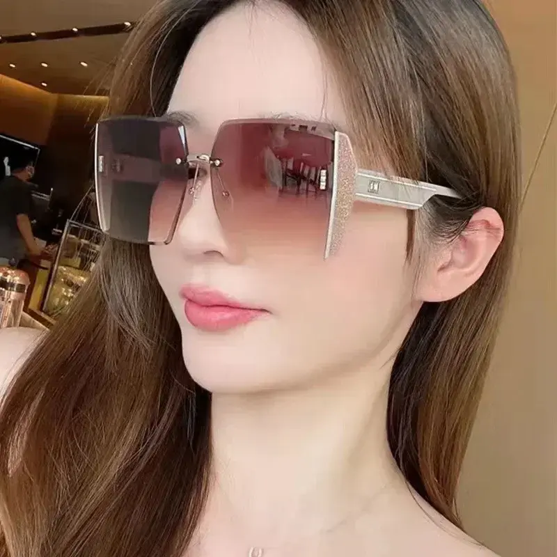 Miniature : 2025 New Frameless Vintage Square Sunglasses Woman Shiny Gradient Mirror Sun Gla