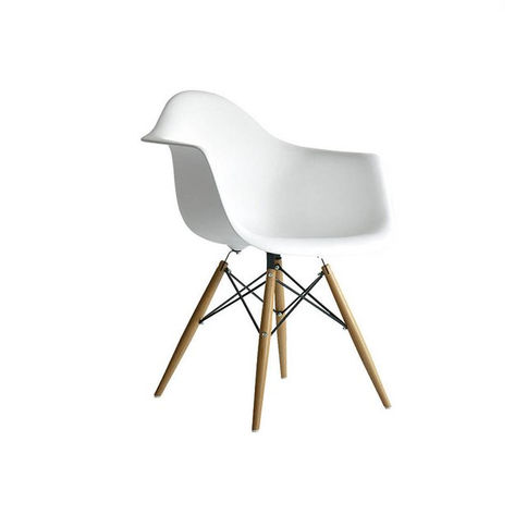 Silla Barcelona Eames Apoyabrazos Patas de madera Blanca NVK-333
