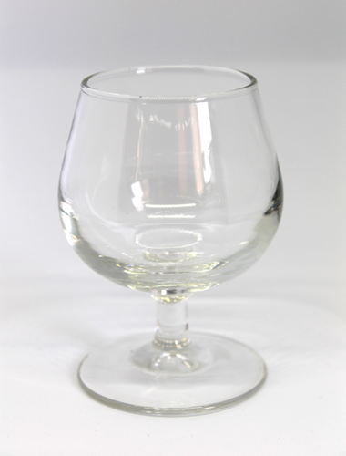 Verres à digestif vintage en cristal gravé Verres à digestif vintage en cristal gravé